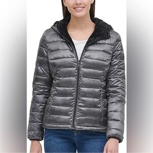 ANDREW MARC women’s REVERSIBLE metallic gray blk puffer / plush hooded jacket M